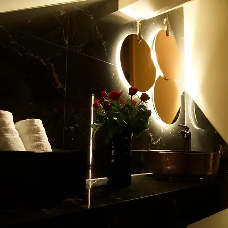 Magnifique Le89golden Jacuzzi Et Sauna Privatif 别墅 *